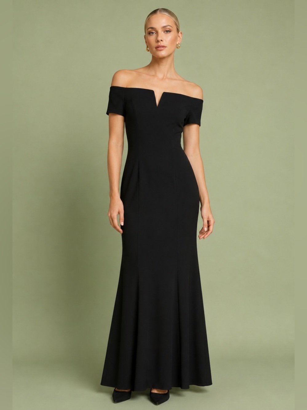 Calvin Klein Off Shoulder Black Formal Maxi Gown NEW Size 4